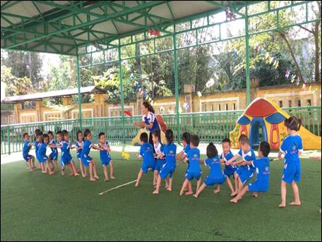 A.vận động 5.jpg